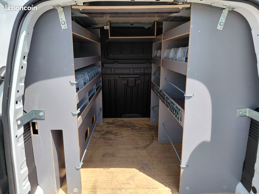 Citroen berlingo hdi 75cv club (image 4)