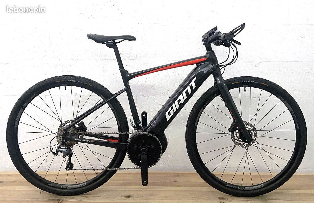 Giant Revolt VÃ©lo Ã©lectrique Giant Giant Bicycles VÃ©velo Giant