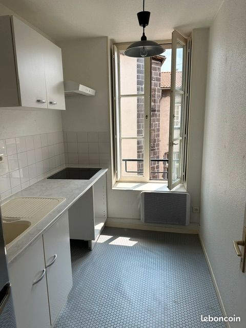 Appartement 3 pièces 60 m² · à Clermont-Ferrand · 60 m² · 710 €