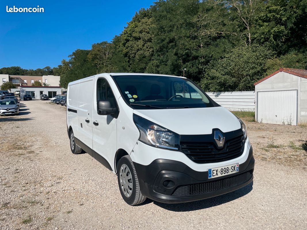 Renault trafic iii fourgon grand confort l2h1 1200 1.6 dci 120 (image 2)