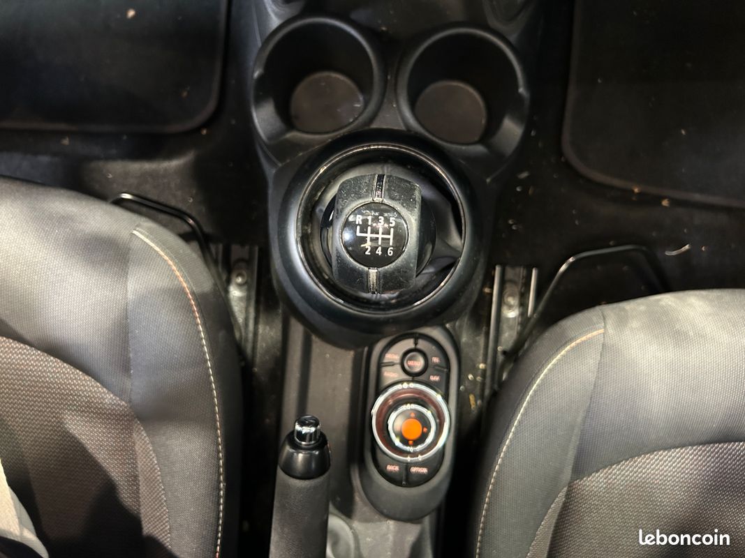 MINI Mini 1.2 102ch One - 2015 - 90 000 km - Toit ouvrant- Harman Kardon - EDITION MARYLEBONE (image 16)