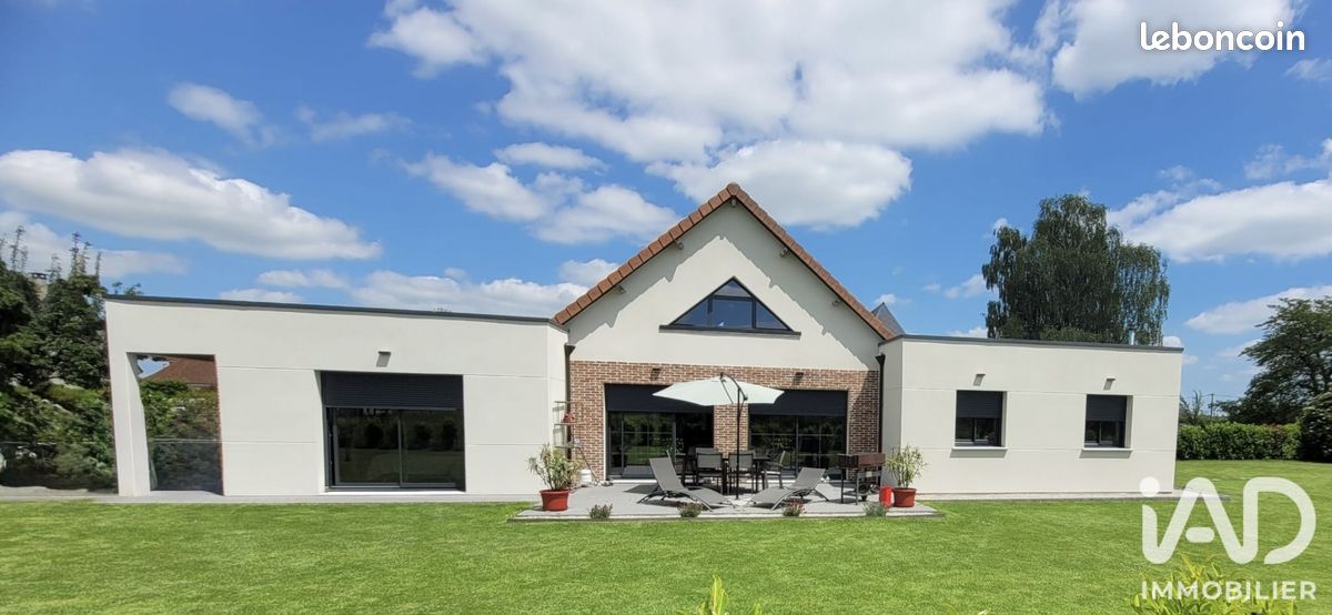 Maison 6 pièces 164 m² · à Menneval · 164 m² · 425 000 €