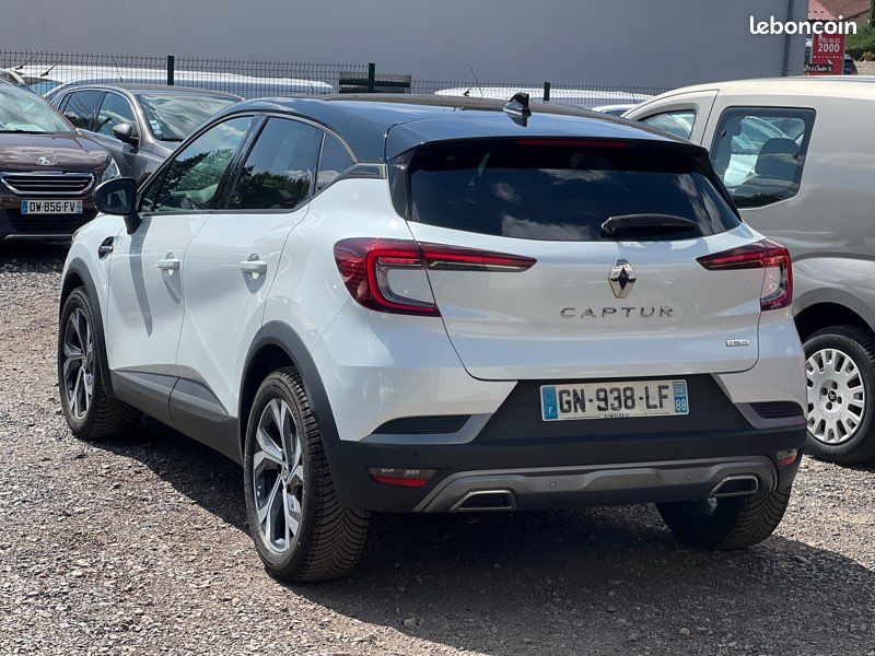 Renault Captur 1.3 TCe 160 cv Mild Hybrid RS LINE EDC7 (image 3)