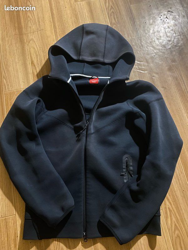 Nike Tech noir (image 1)