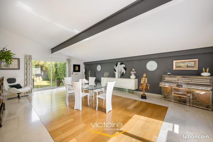 Maison 5 pièces 227 m² — 6