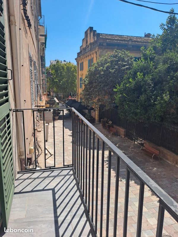 Appartement 2 pièces 55 m² · à Bastia · 55 m² · 670 €