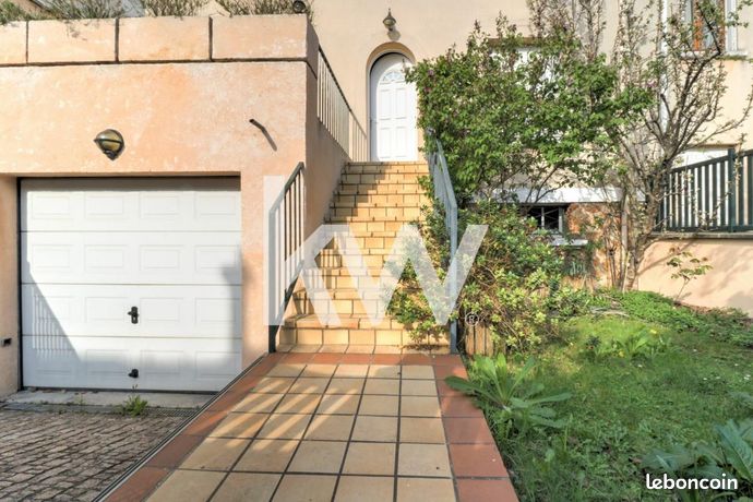 Maison 6 pièces 140 m²