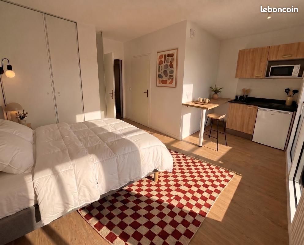 Appartement 1 pièce 18 m² · à Poissy · 18 m² · 1 110 €/mois