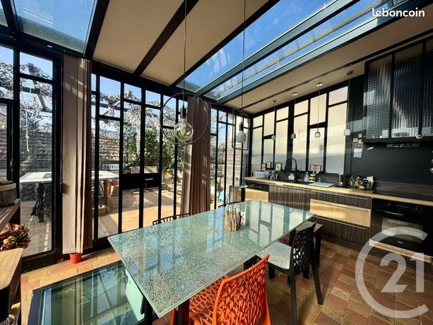 Maison de ville 7 pièces 175 m² — 1