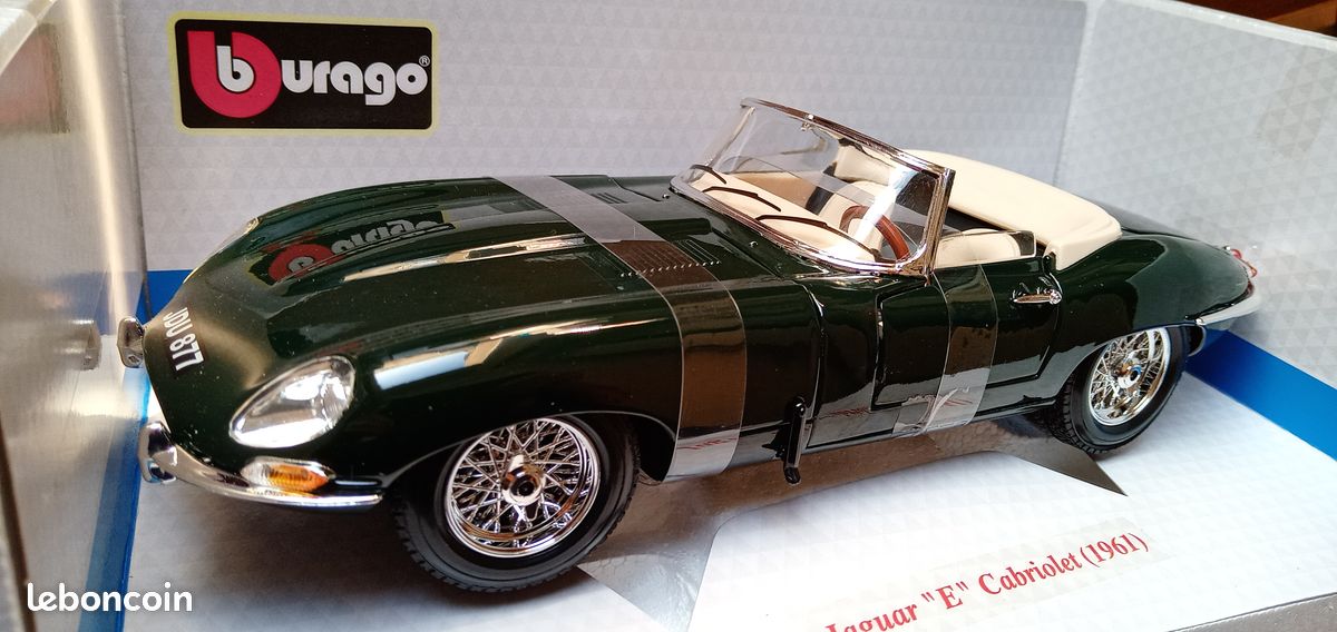 Jaguar Type E Cabriolet 1961 – Vert Anglais – Échelle 1/18 – Burago – Miniature Collection (sans Boîte)