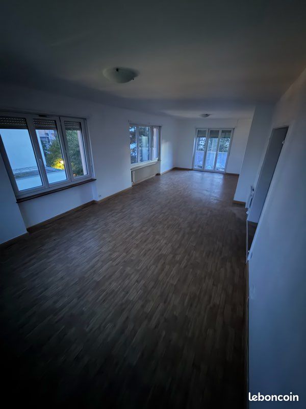 Appartement 3 pièces 95 m² · à Saint-Louis · 95 m² · 1 200 €/mois