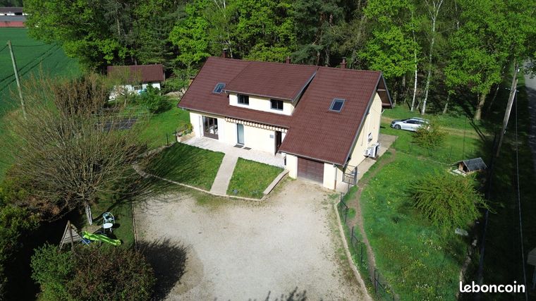 Maison 170m² sur terrain de 8852m²