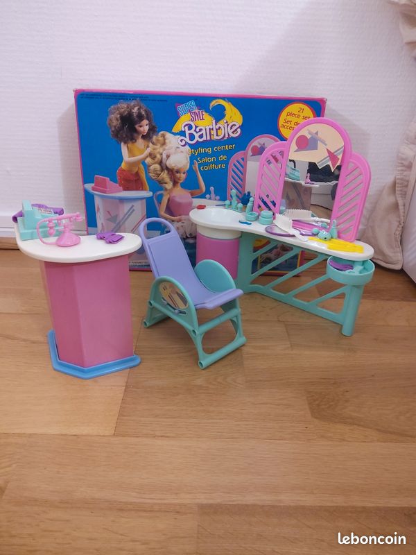 Coiffeuse Vintage Barbie Années 90 – Mattel – Occasion – Pour Collection