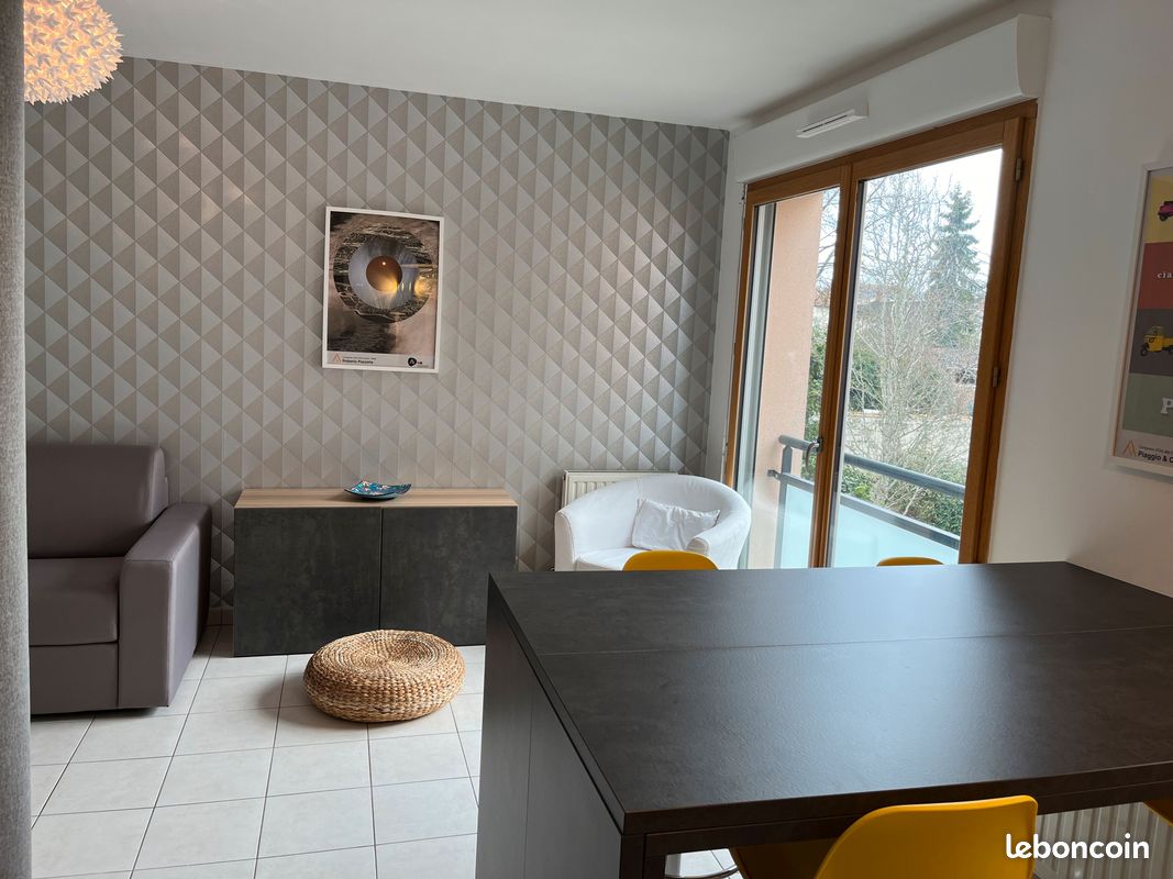 Appartement 2 pièces 42 m² · à Fontainebleau · 42 m² · 930 €/mois