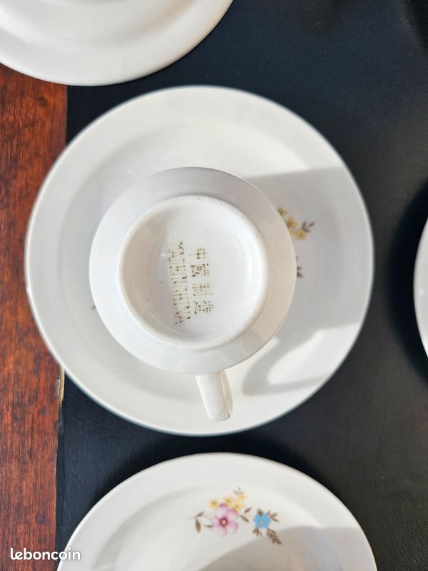 8 tasses 8 soucoupes porcelaine de chine (image 8)