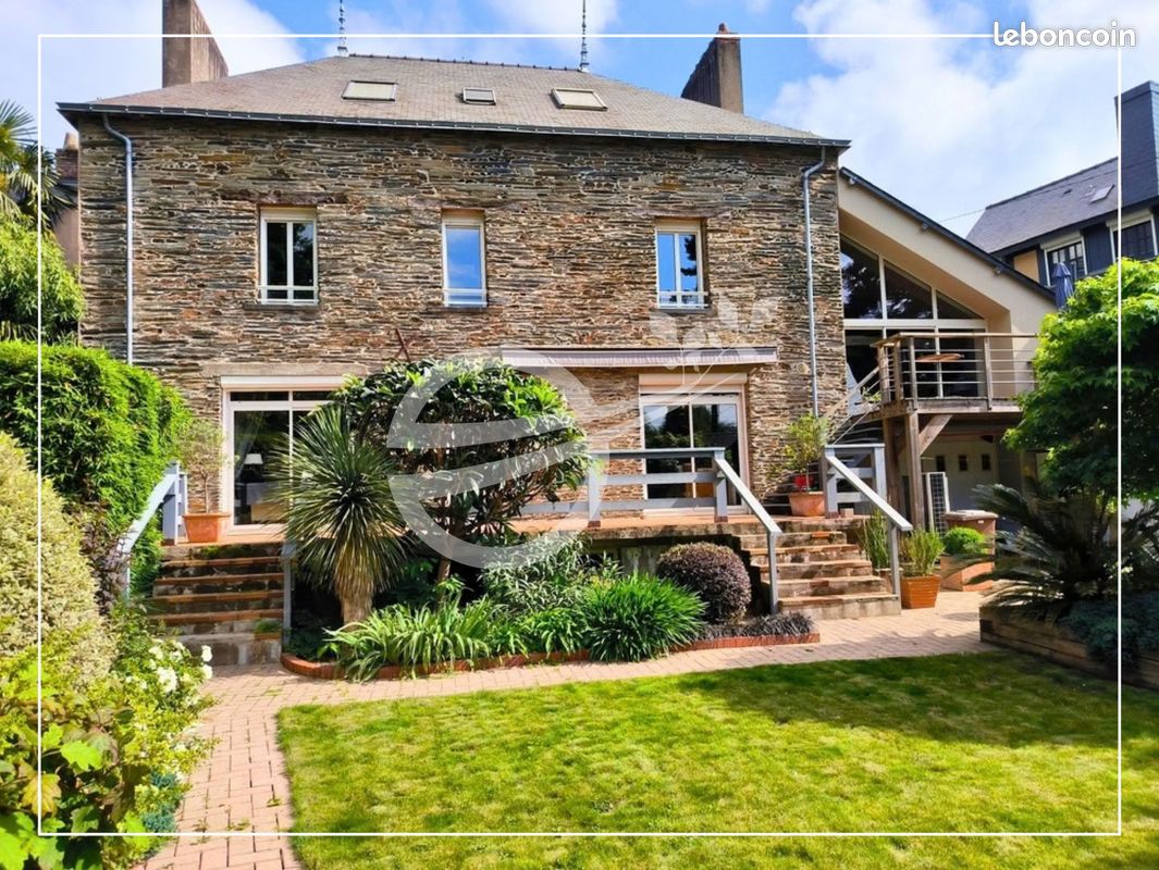 Maison 12 pièces 300 m² · à Guémené-Penfao · 300 m² · 399 000 €