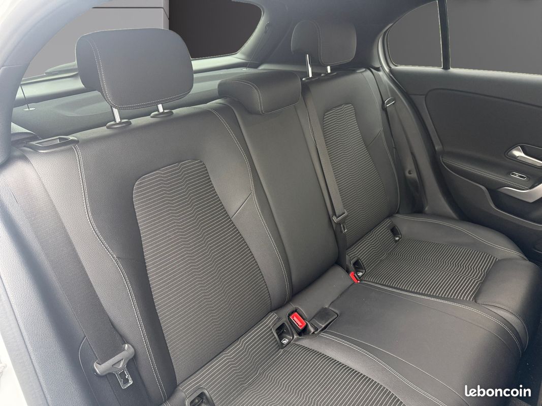 MERCEDES A A180 D PROGRESSIVE LINE 7G-DCT 116Ch Car Play, Caméra de recul Garantie 12 mois (image 13)