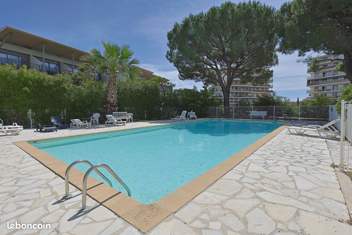 Appartement 2 pièces 50 m² · à Antibes · 50 m² · 310 000 €