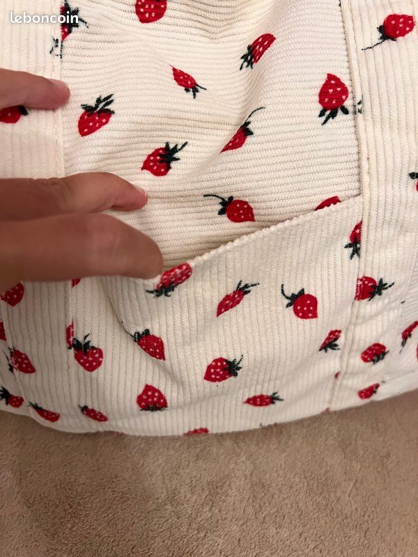 🍓Sac fourre tout en velours côtelé blanc et motifs de fraises neuf korean fashion (image 4)