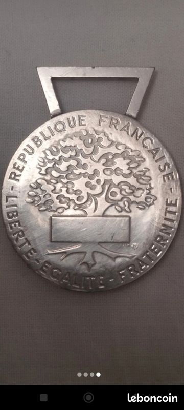 Médaille D'honneur Communale Régionale Départementale – Argent, République Française