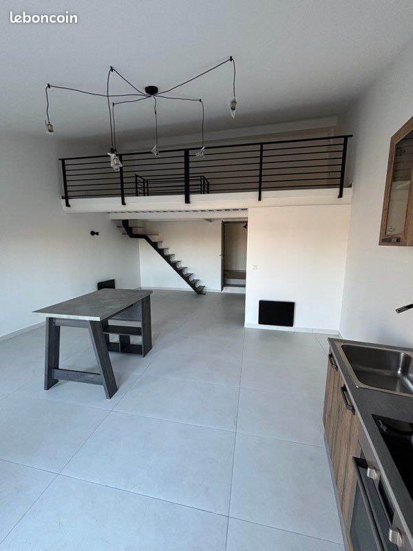 Appartement 2 pièces 43 m² · à Carpentras · 43 m² · 650 €/mois