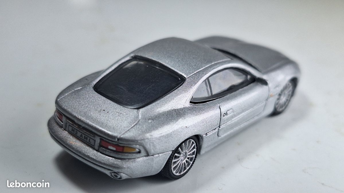 HONGWELL CARARAMA ASTON Martin DB5 1/72 Scale EUR 23,11 - DE