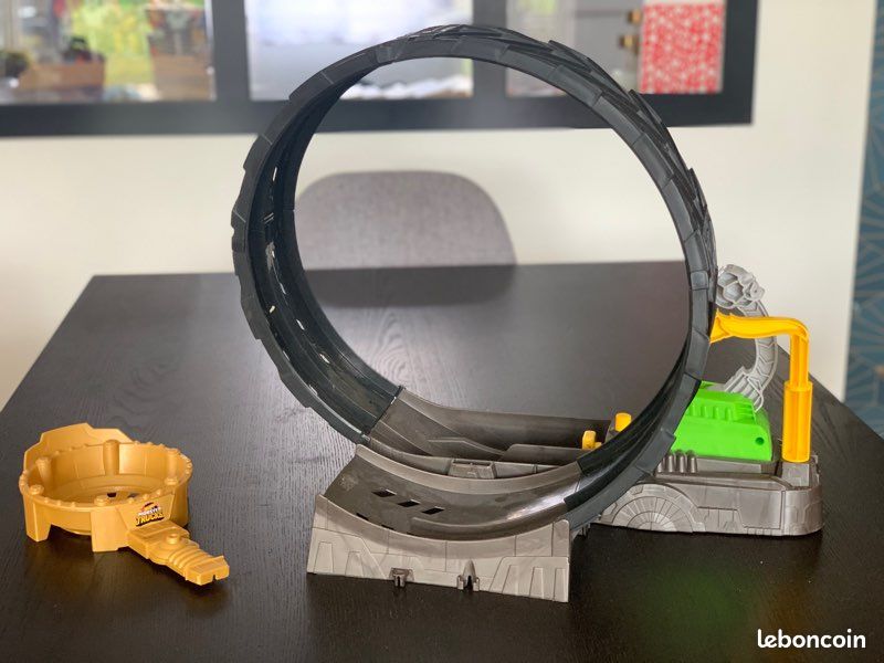 Looping hot wheels ✨💥 (image 1)