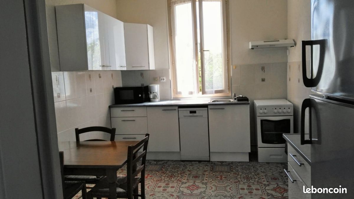 Appartement 3 pièces 50 m² · à Châteauroux · 50 m² · 490 €