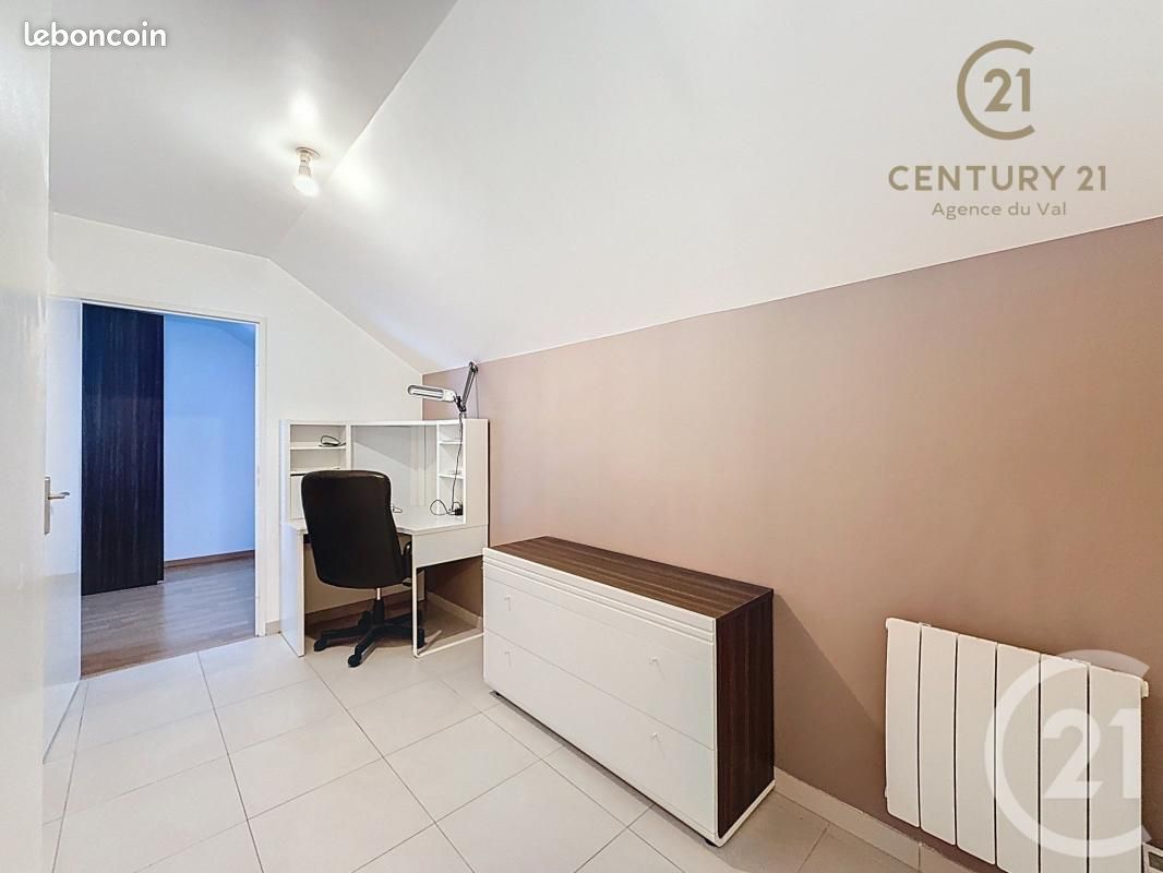 Appartement a louer champs-sur-marne - 4 pièce(s) - 96 m2 - Surfyn