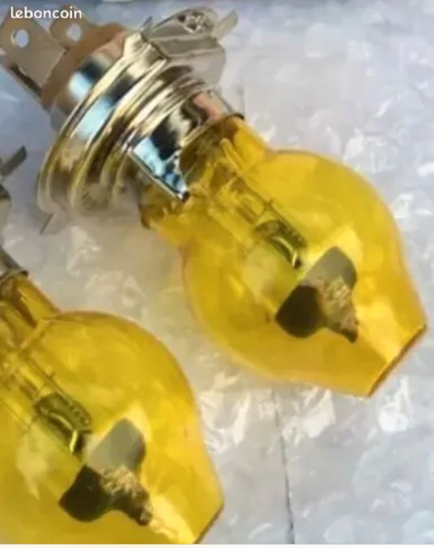 Ampoules jaune H4 12v 100w lampe jaune H4 pour voiture ancienne collection  NEUF d'origine Vintage - Équipement moto