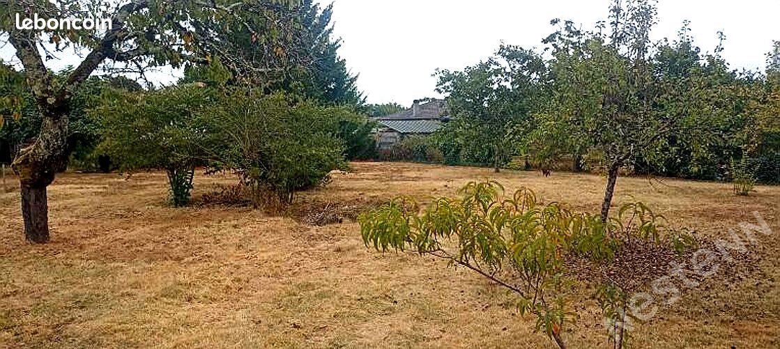 Terrain 870 m² · à Bergerac · 870 m² · 56 000 €