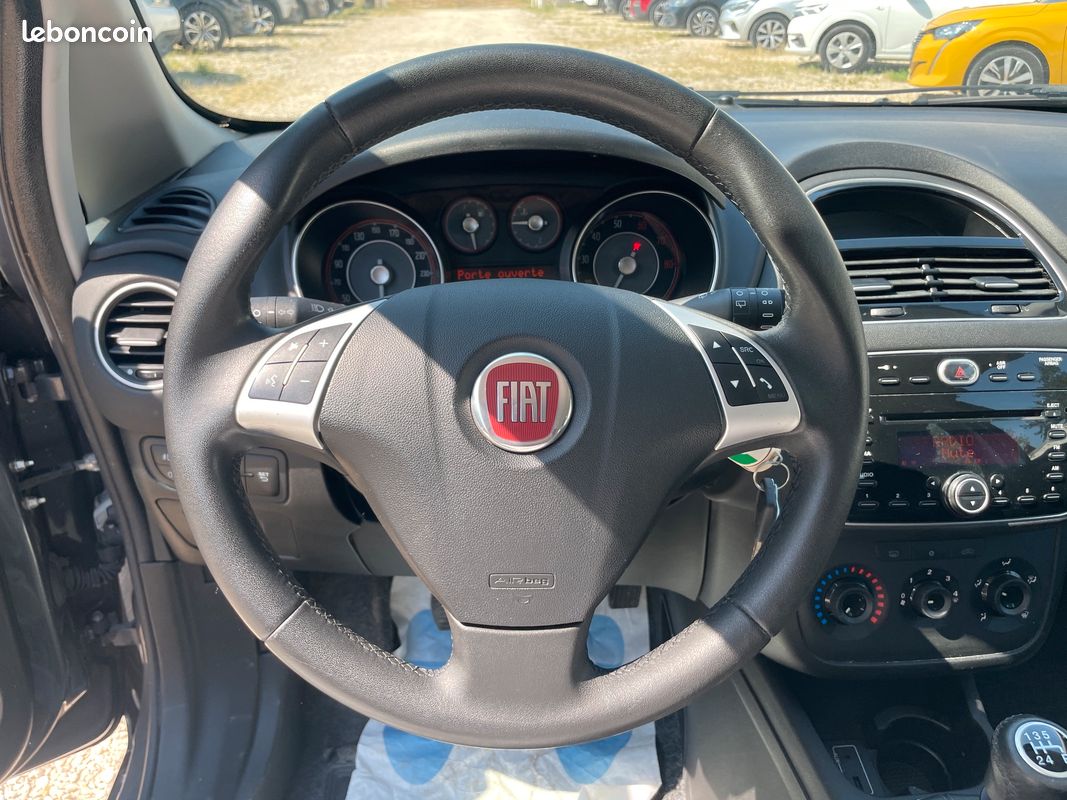 Fiat punto iii (3) 1.2 8v 69 italia 5p (image 8)