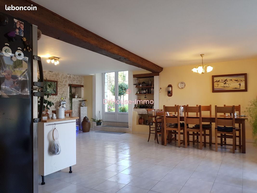Maison 6 pièces 285 m² - Villebois-Lavalette 16320 (image principale 12)