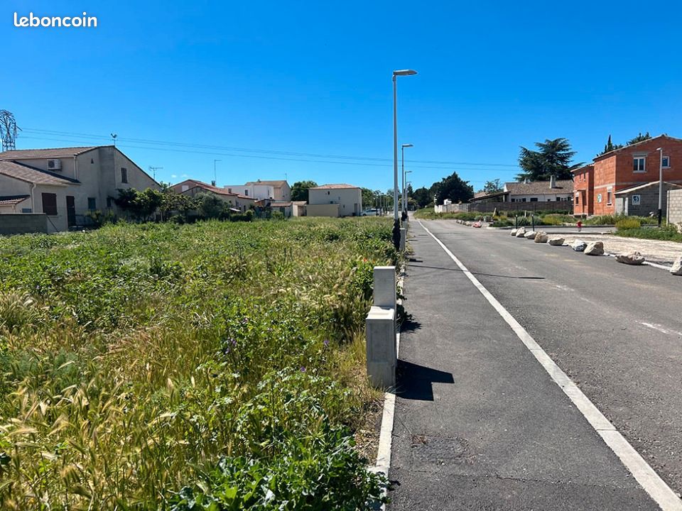Terrain 215 m² Manduel · 99 000 €