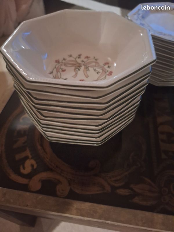Service de table anglais Johnson Brothers 60 pieces (image 5)