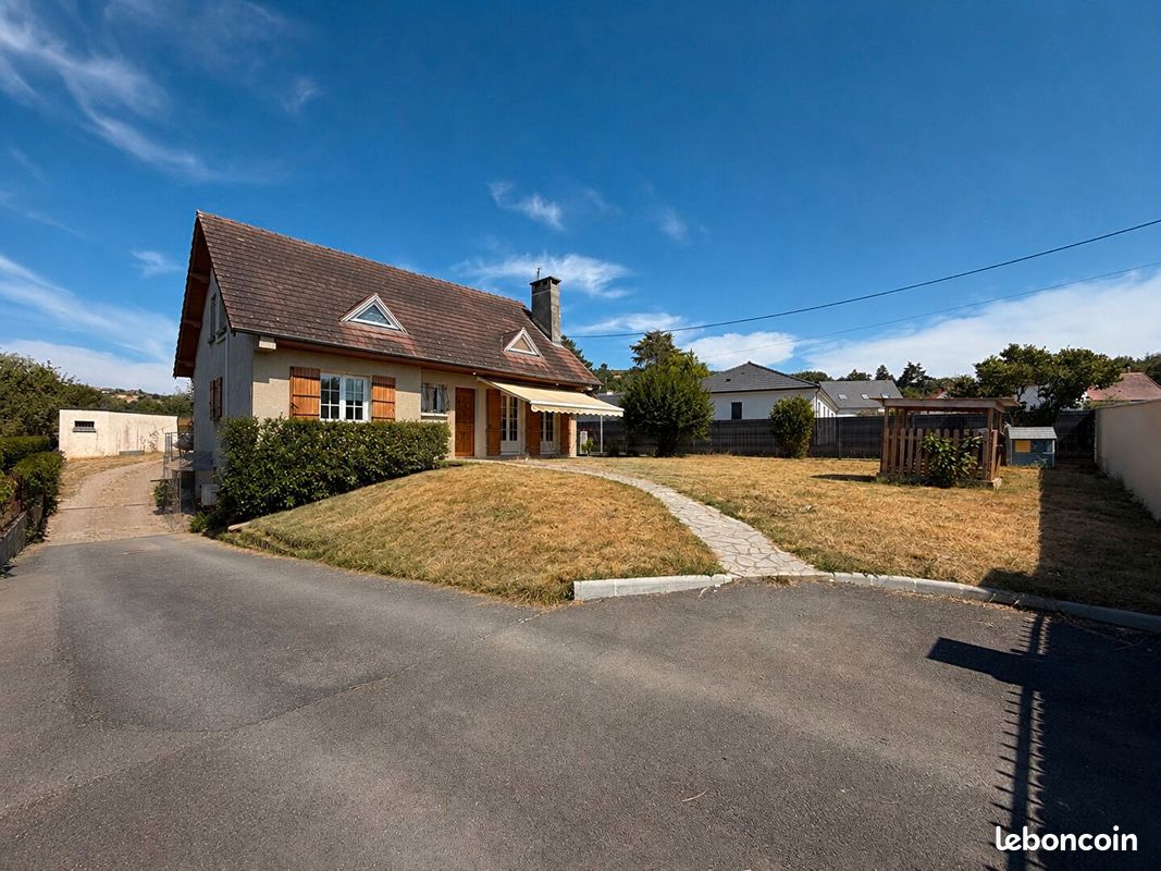 Maison 8 pièces 172 m² · à Montluçon · 172 m² · 276 000 €