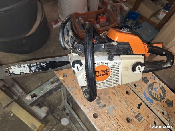 Chaine tronconneuse stihl d'occasion - Matériel et outils de bricolage -  leboncoin