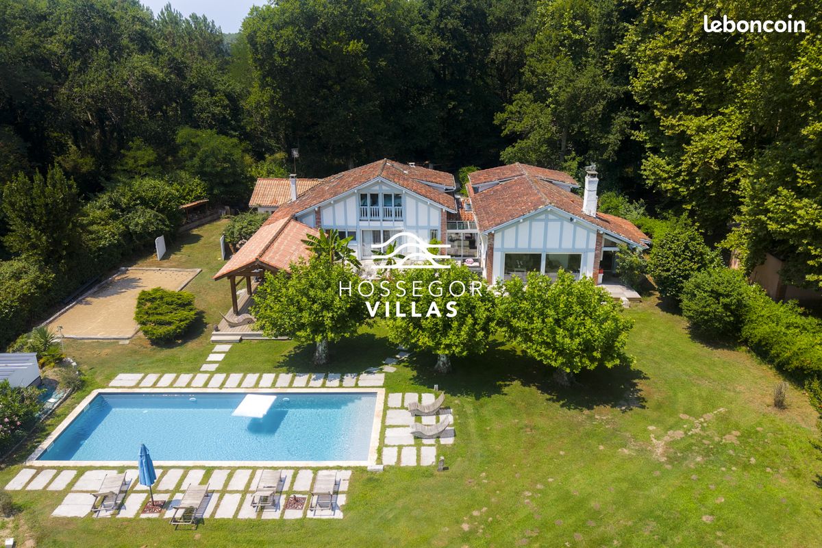 Maison 11 pièces 295 m² · à Tosse · 295 m² · 1 872 000 €