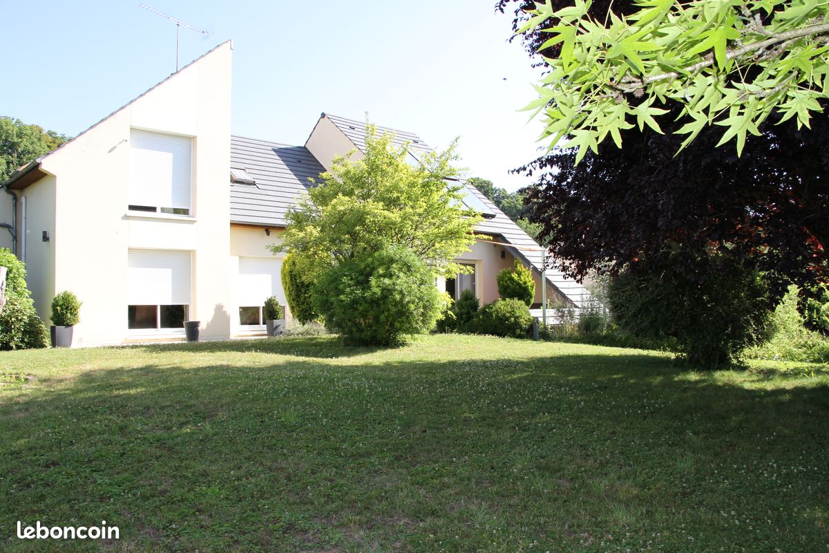 Maison 8 pièces 192 m² · à Thury-sous-Clermont · 192 m² · 517 000 €