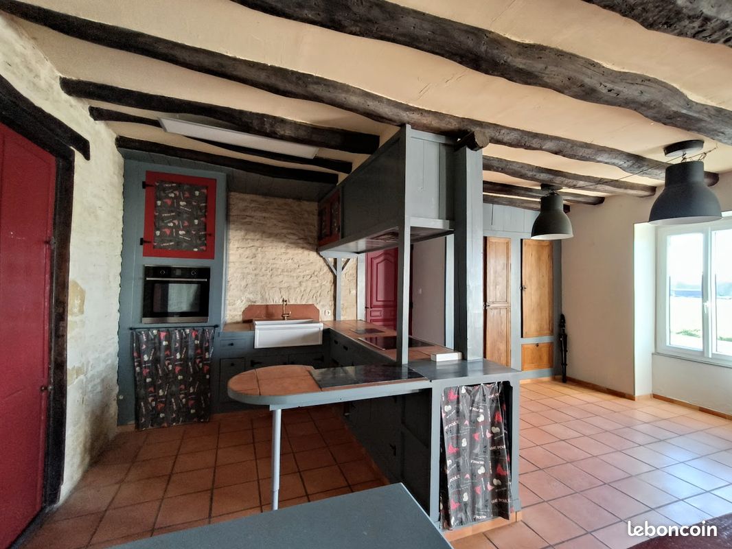 Maison 4 pièces 148 m² - Sainte-Eanne 79800 (image principale 3)