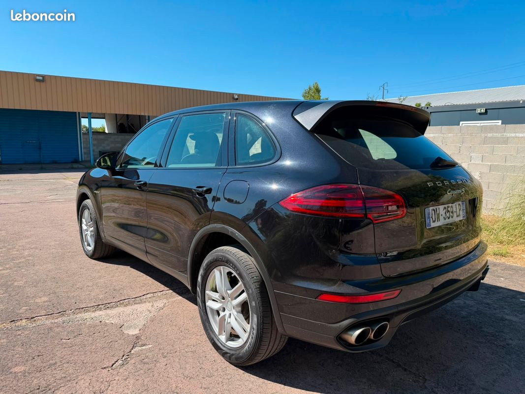 Porsche CAYENNE (958) 3.0 416CH S E-HYBRID véhicule de direction (image 10)