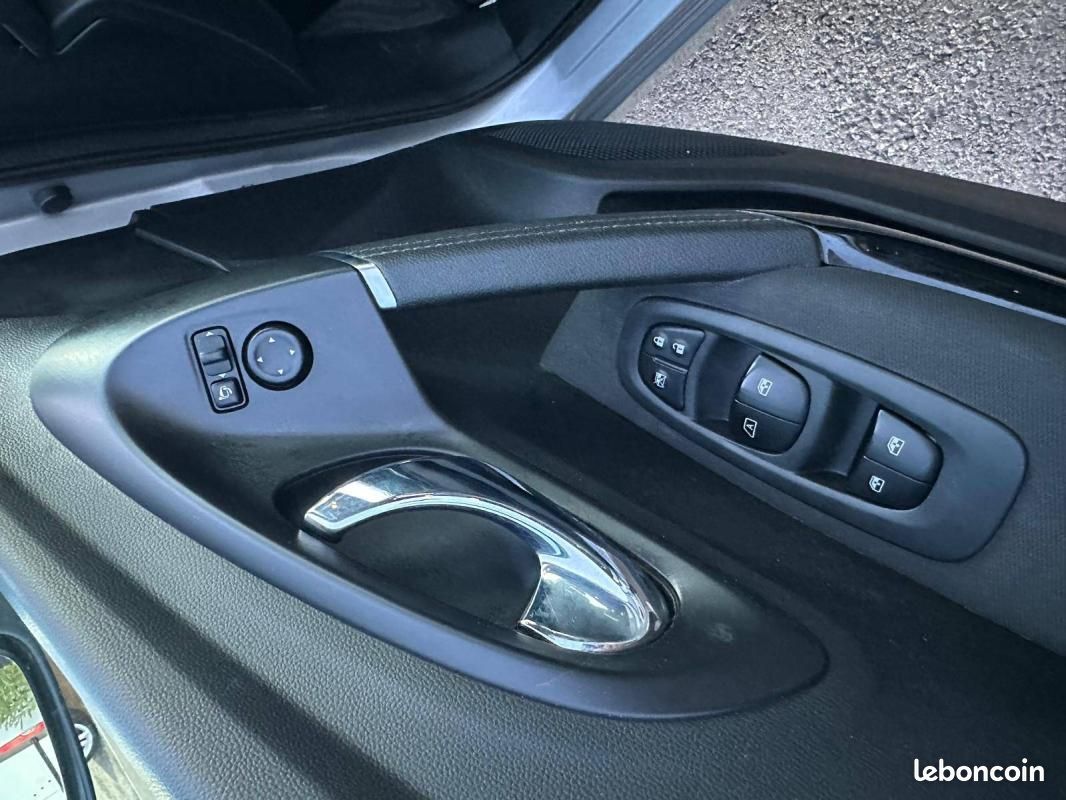 Renault Kadjar BUSINESS dCi 110 Energy eco² EDC (image 17)