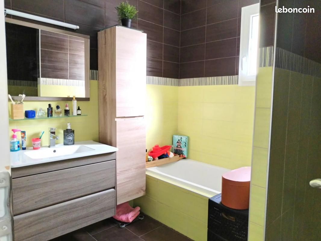 Maison 97 m² Jarnac - Jarnac 16200 (image principale 6)