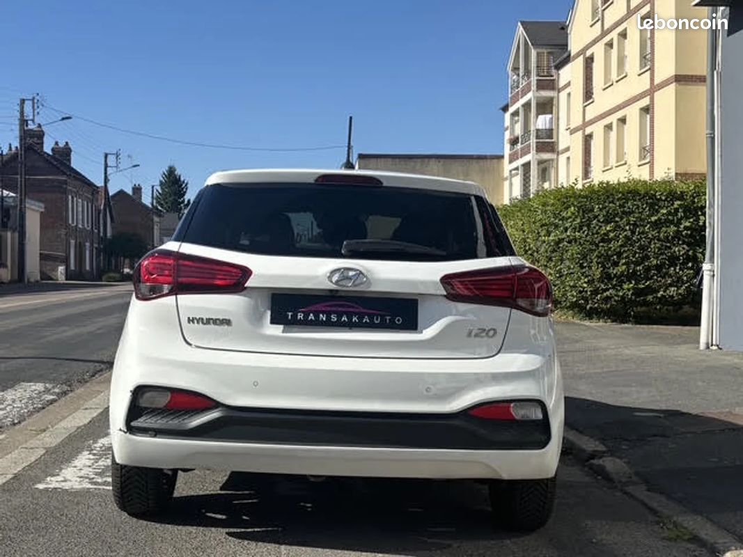 HYUNDAI I20 1.2 84 ch Intuitive - 2 Pneus neufs (image 6)
