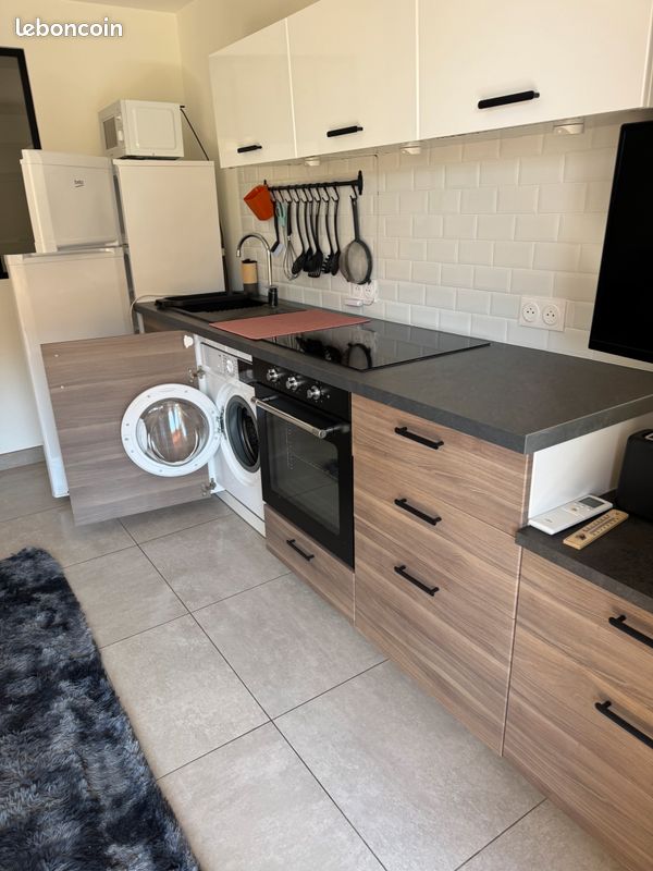 Appartement 1 pièce 28 m² · au Lavandou · 28 m² · 690 €/mois