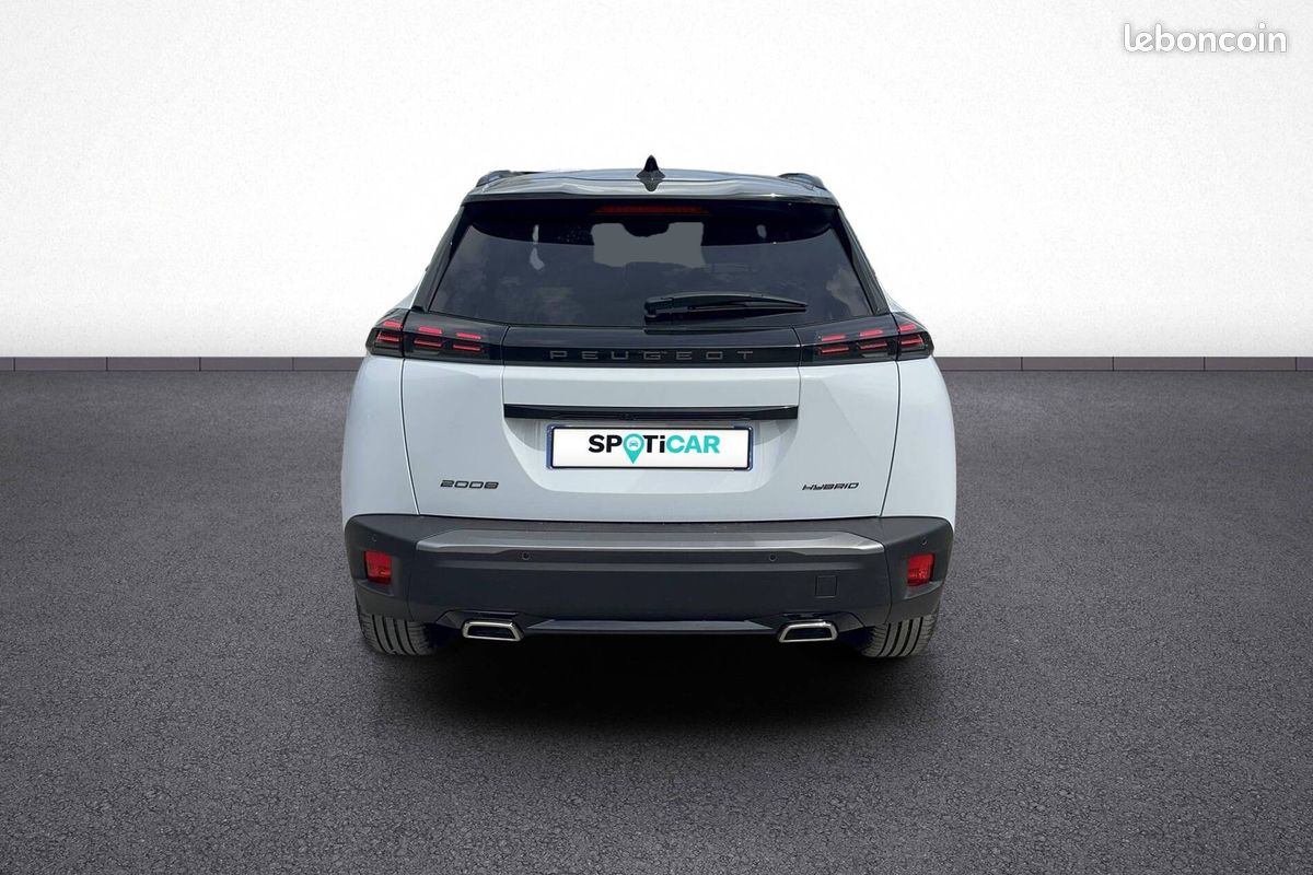 PEUGEOT 2008 Hybrid 145 e-DCS6 GT (image 5)
