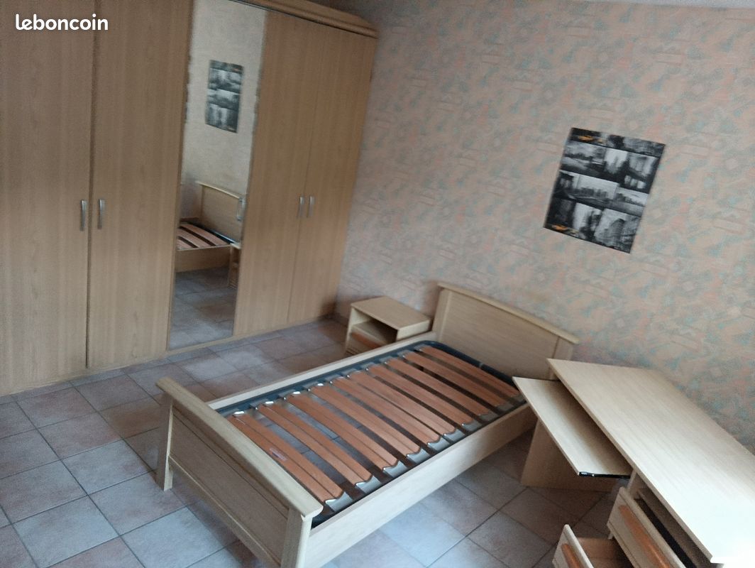 Chambre à coucher complète (image 1)