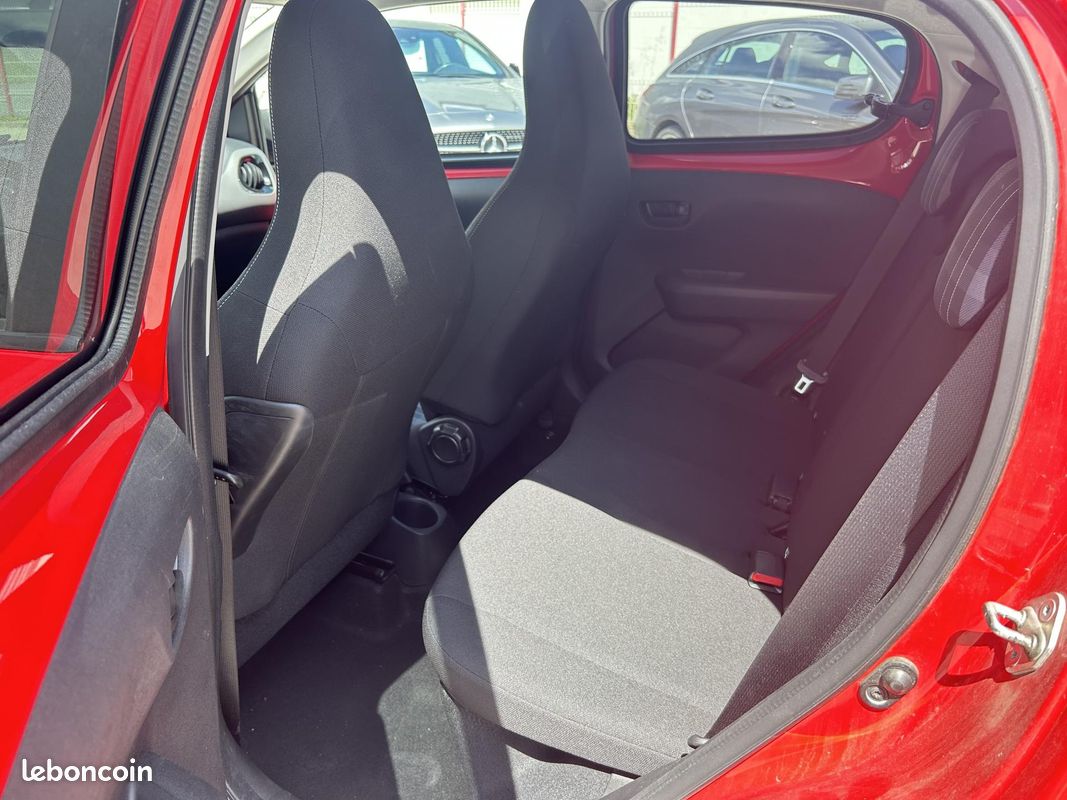 PEUGEOT 108 1.0 VTi - 72 Style - Garantie 12 mois (image 11)