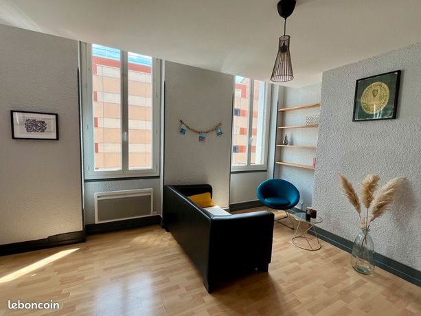 Studio 1 pièce 27 m² — 3