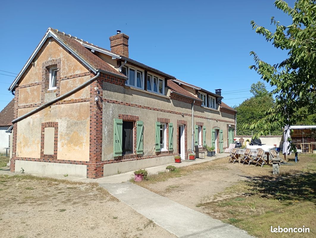 Maison 6 pièces 150 m² · à Mesnils-sur-Iton · 150 m² · 228 000 €
